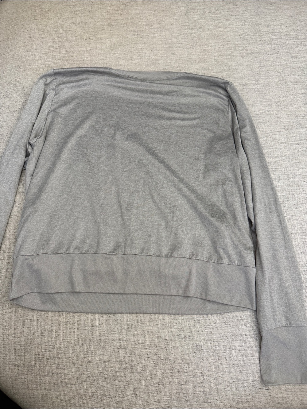 Vuori Heather Gray Crewneck Sweatshirt with Patch Detail - Picture 4 of 4